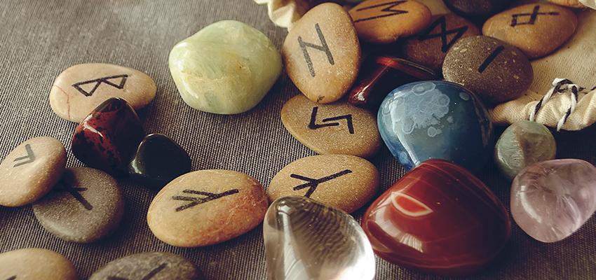 Oracle Des Runes Et Légendes Du Nord