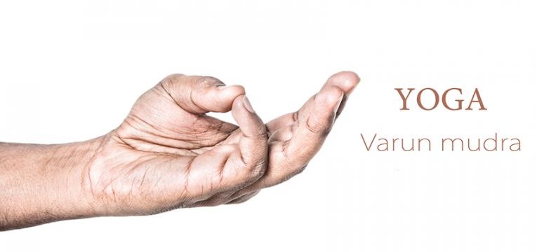 yoga des doigts - mudra de l eau ou Varun Mudra