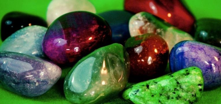 charger les pierres charger les pierres