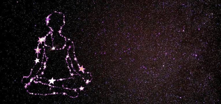 connecté à la cinquième dimension connecté à la cinquième dimension