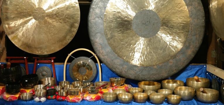 bols chantants dans la guérison