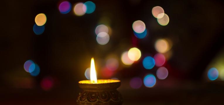 Voir un corps emmené à un enterrement porte chance Voir un corps emmené à un enterrement porte chance